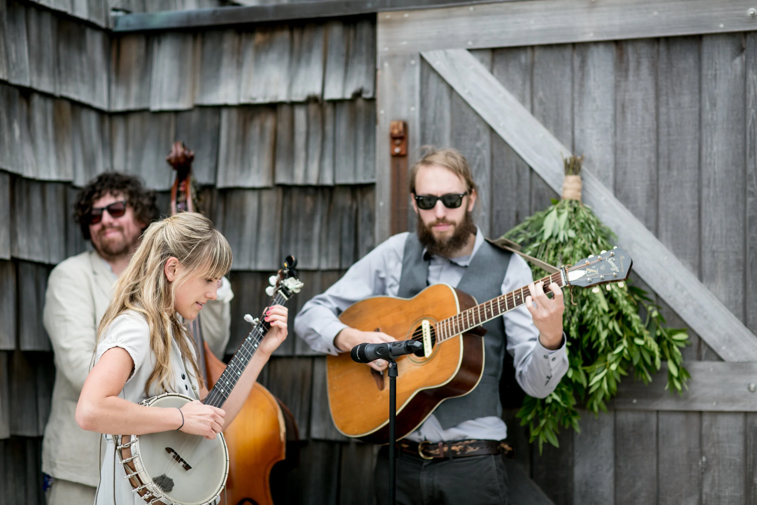  Elan Artists with Ashley Douglass Events. Tented CT Wedding with Brookelyn Photography. 